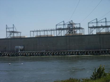 McNary Dam (Columbia River)
