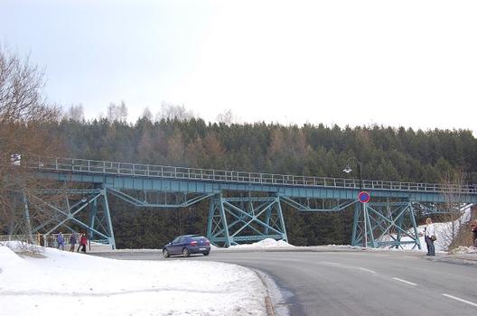 Brücke der Fichtelbergbahn in Oberwiesenthal (Hüttenbachviadukt), Annaberg (Kreis), Sachsen, Deutschland