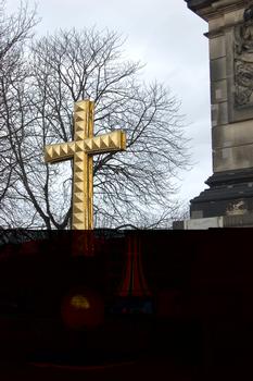 Derzeit wegen der Renovierung abgebautes Kreuz des Berliner Dom's (Jan.2007), Berlin