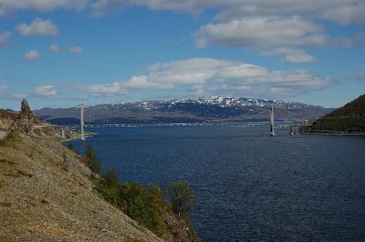 Kvalsund-Brücke, Hammerfest, Finnmark, Norwegen