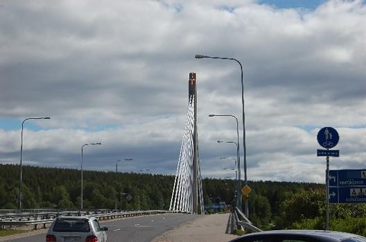 Lumberjack's Candle Bridge