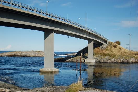 Vevangstraum-Brücke, Møre og Romsdal, Norwegen