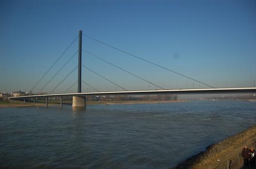 Oberkassler Brücke, Düsseldorf, Nordrhein-Westfalen