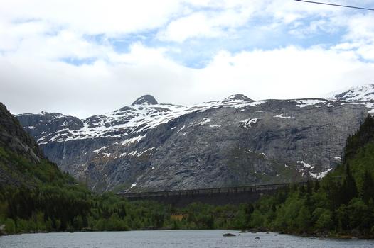 Ringedalsdamm, bei Tyssedal, Hordaland, Norwegen