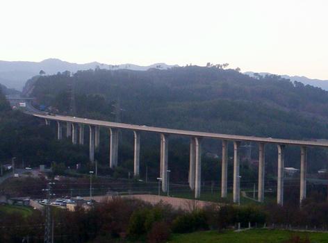 A 52 - Talbrücke Ribadavia