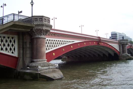 Blackfriars Bridge, London