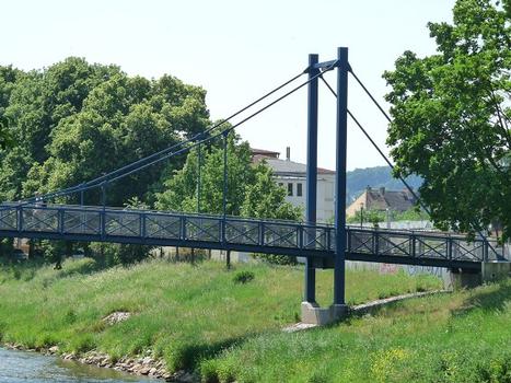 Brücke über die Weiße Elster in Gera im Hofmühlenpark