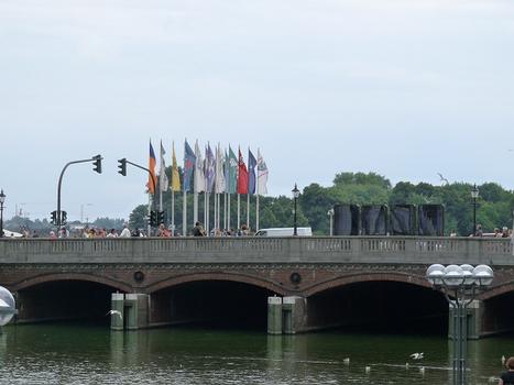 Reesendammbrücke