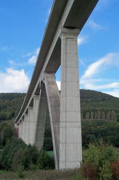 Deutschland, Hessen, Nähe Spangenberg, Verkehrsweg: Eisenbahn, Gesamtlänge: 812 m Höhe der Fahrbahn über Grund: 61 m Baujahr: 1987 - 1989