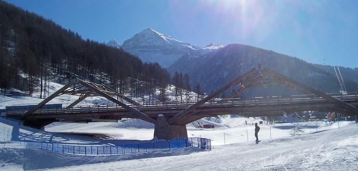 Bridge at the ski stadium at Pragelato