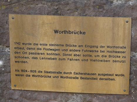 Niedersachsen, Eschershausen (Raabestadt) über die Lenne Name: Worthbrücke Baujahr 1742: Niedersachsen, Eschershausen (Raabestadt) über die Lenne Name: Worthbrücke Baujahr 1742
