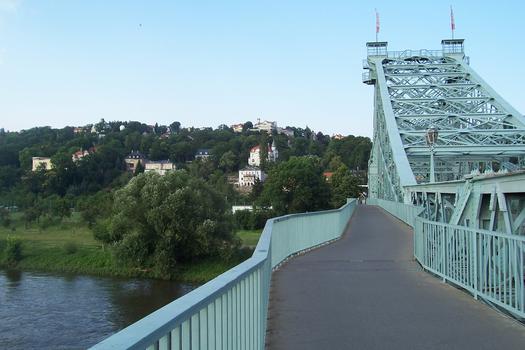 Blue Miracle (Loschiwtz Bridge) across the Elbe at Dresden