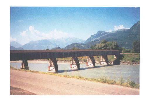 Schweiz - Liechtenstein überdachte Holzbrücke Vaduz - Sevelen