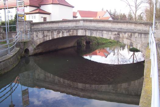 Brücke in der Ortschaft Gernrode ca. 6 km von Leinefelde entfernt im Zuge der L 1014Baujahr: 1739erneuert: 1927: Brücke in der Ortschaft Gernrode ca. 6 km von Leinefelde entfernt im Zuge der L 1014 Baujahr: 1739 erneuert: 1927