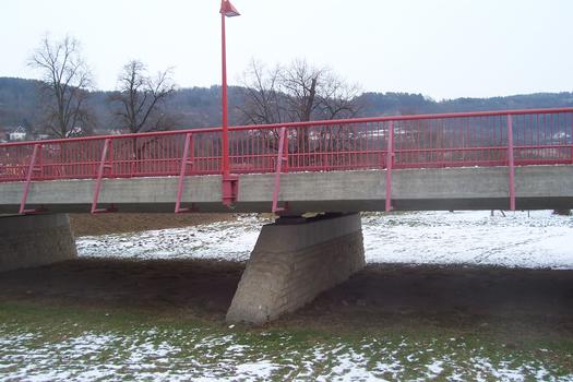 Flutgrabenbrücke in Treffurt, Thüringen, im Zuge der B250 vor der Werrabrücke