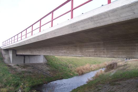 Brücke im Zuge der L 2102 über die Unstrut bei Thamsbrück