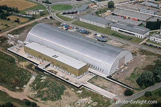 Multifunktionshalle und Staatsarchiv in Mons