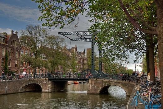 Kloveniersburgwal/Staalstraat Bridge