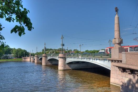 Kamennoostrovskij most