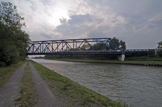 Old bridge over Mittellandkanal, Braunschweig