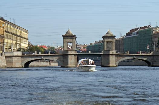 Lomonosov-Brücke