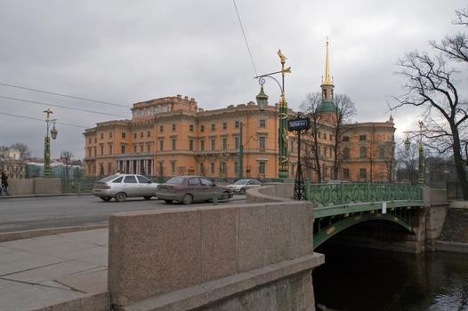 Premier pont du jardin, Saint-Pétersbourg