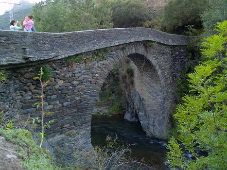 Bogenbrücke Lladros