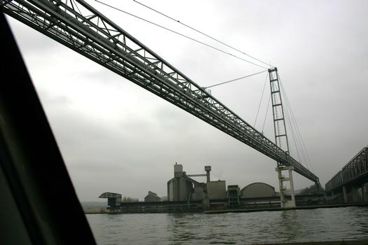 Pont-pipeline de Lixhe sur le Canal Albert