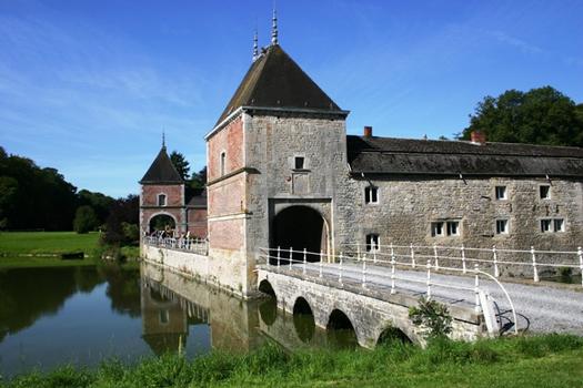 Brücke zum Schloss Barvaux