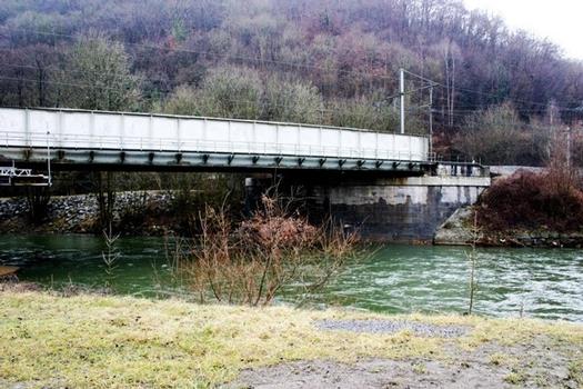 Pont rail de Chanxe vu de la rive droite aval