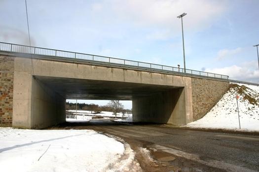 Bridge crossing the N 640 near Tiège