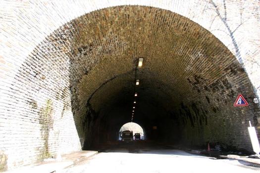 Tunnel in Esch-Sauer Westtor