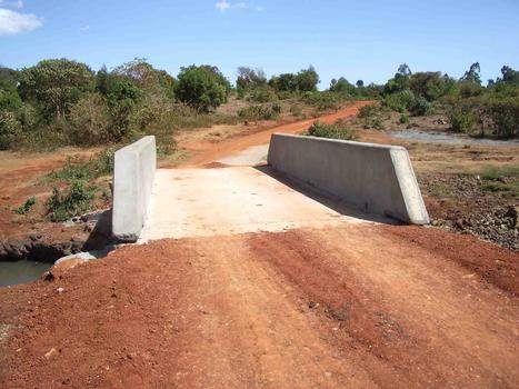 Strassenbrücke in Mosoriot, Kenia