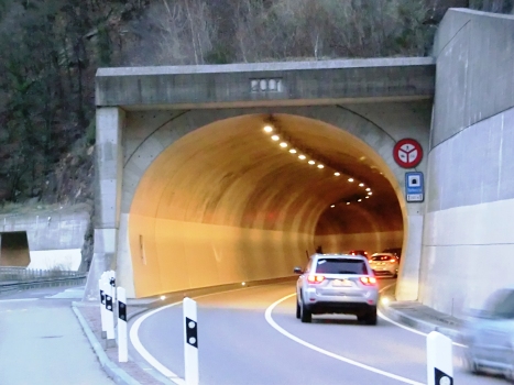 Torbeccio Tunnel southern portal