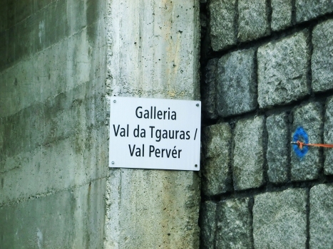 Val da Tgauras-Val Perver Tunnel southern portal plate