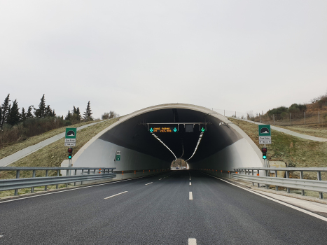 Tunnel de Case Forno