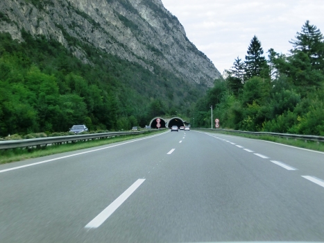 Mötz-Simmering Tunnel western portals
