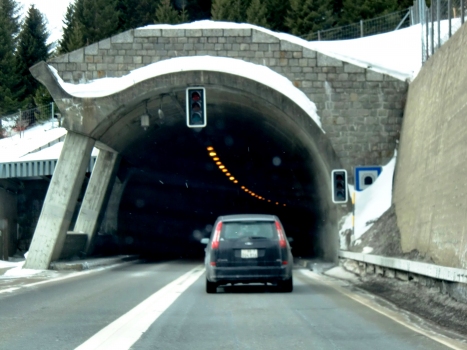 Gei Tunnel eastern portal
