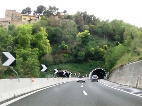 Castello di Grottammare Tunnel northern portals