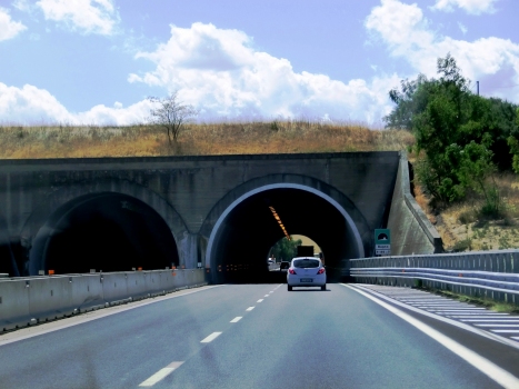 Bagno Tunnel eastern portals