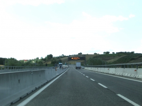 Autobahn A 16 (Italien)