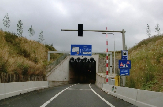 Koning Willem-Alexandertunnel southbound upper tube northern portal