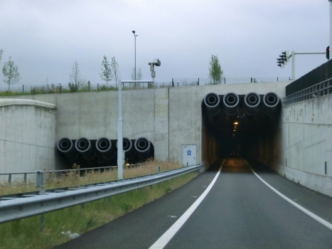 Koning Willem-Alexandertunnel southbound upper and lower tubes northern portals