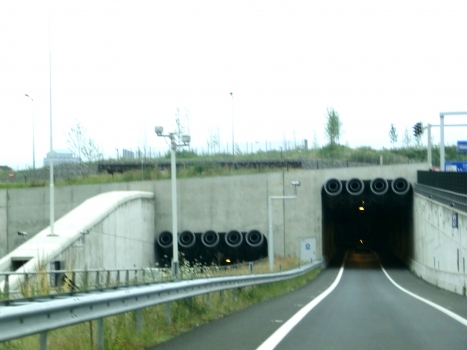 Koning Willem-Alexandertunnel southbound upper and lower tubes northern portals