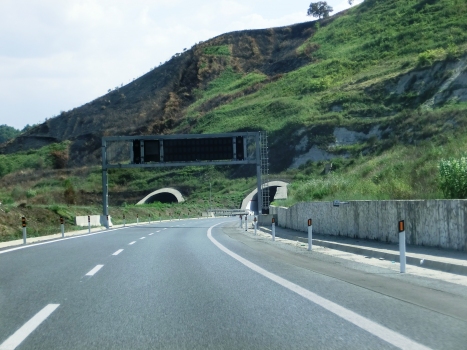 La Motta Tunnel northern portals