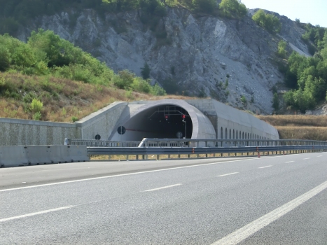 Renazza Tunnel northbound northern portal