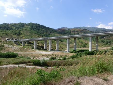 Talbrücke Carito