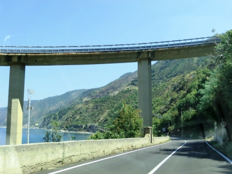 Talbrücke Svincolo di Scilla