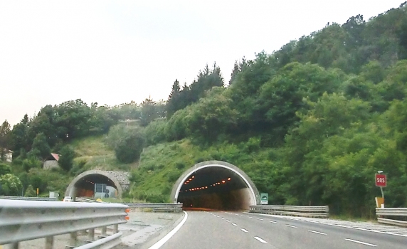 Rianasso Tunnel southern portals