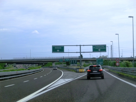 Autoroute A 27 (Italie)